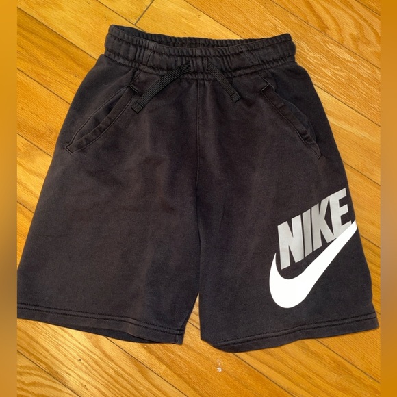Nike Kids Black Shorts with White Logo - Picture 1 of 2